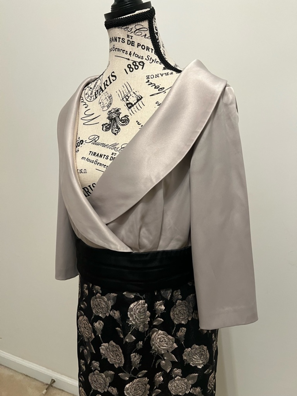 Eliza J Silver and Black Floral Cocktail Dress - Picture 10 of 13